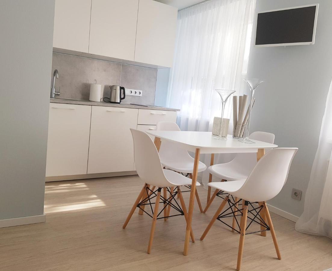 Alejas Lux Apartment เลียปาญา ภายนอก รูปภาพ
